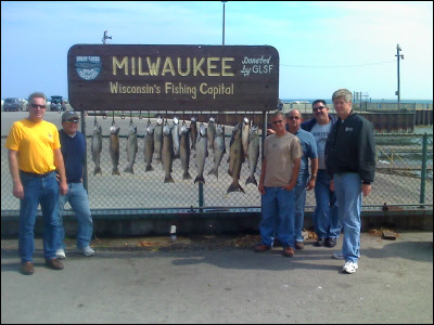 group of 6 with the fish they caught